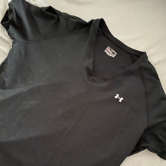 💥 3/30$💥** UA TECH WORKOUT TEE ** - Picture 1 of 3